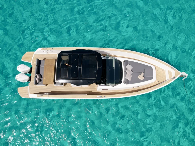 Hire a Pardo Yachts Pardo 38 Ibiza Town