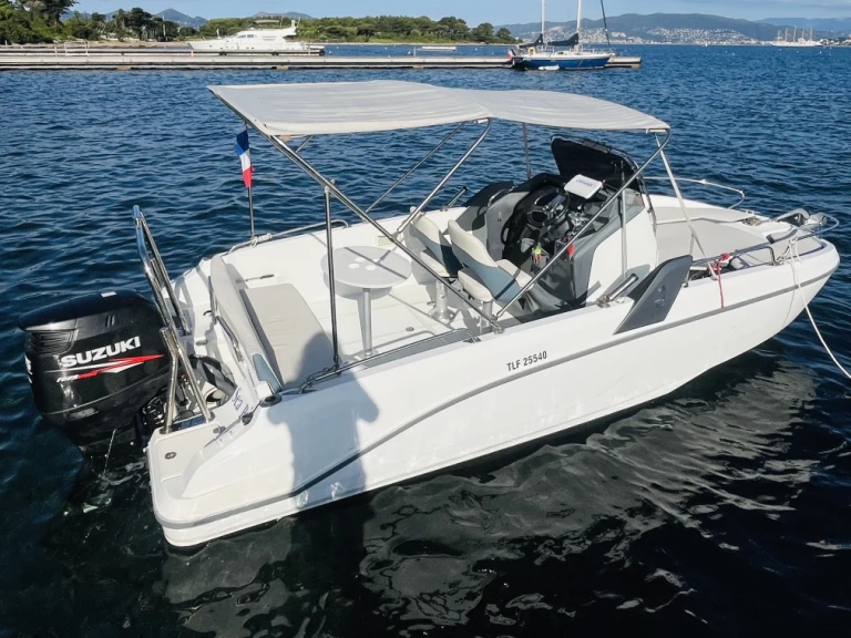 Bénéteau Flyer 6.6 SPACEdeck charter bareboat or skippered in  Antibes