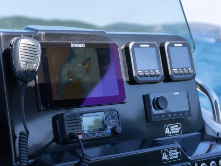 RIB hire in Nydri - Zodiac Medline 9