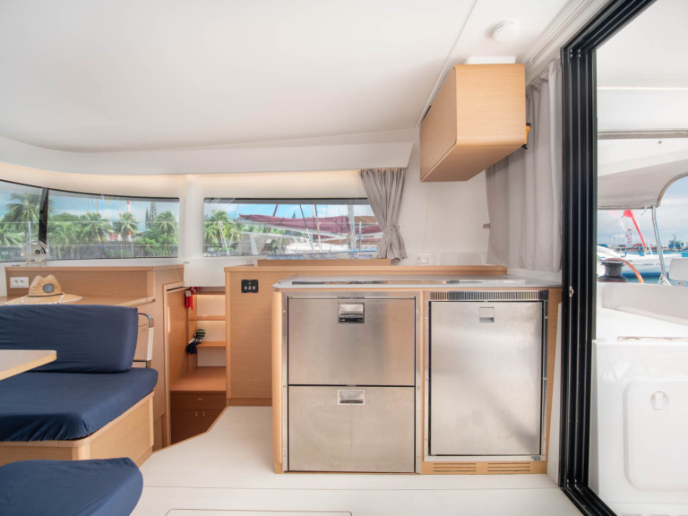 Hire Catamaran with or without skipper Excess Papeete