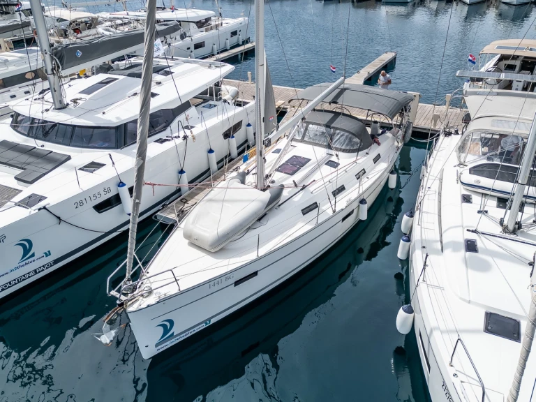 Yacht charter Primošten - Bavaria Cruiser 40 on SamBoat