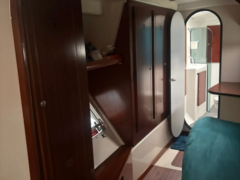 Catamaran hire in La Rochelle - Fountaine Pajot Lavezzi 40