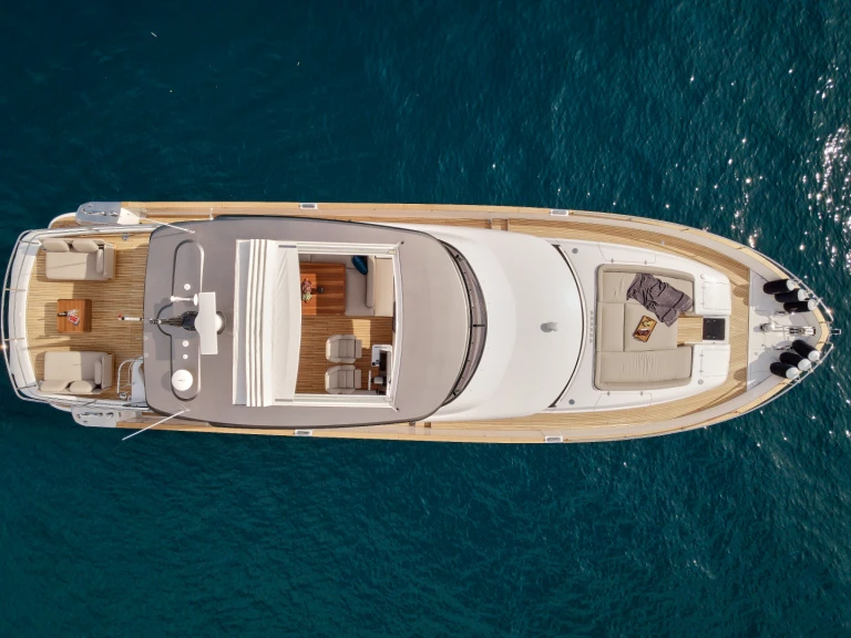 Luxury Yacht hire in Podstrana - Azimut Azimut Magellano 66