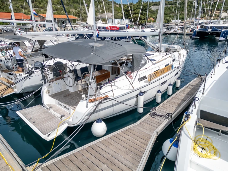 Yacht charter Primošten - Bavaria Cruiser 40 on SamBoat