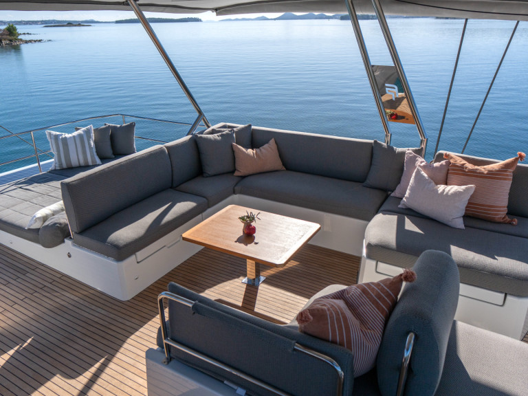 Charter a Fountaine Pajot Samana 59 in Trogir on Samboat