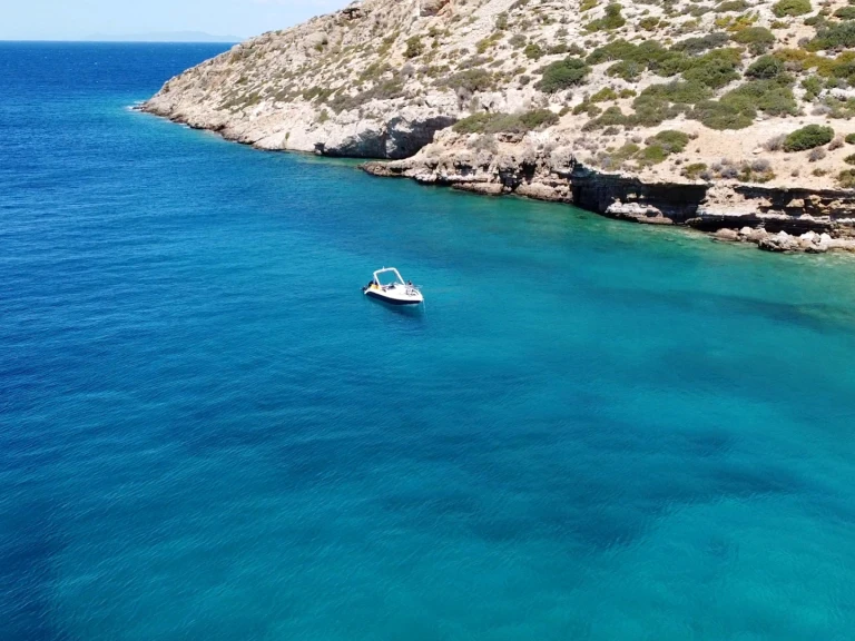 Hire Motorboat Marine with a boat licence