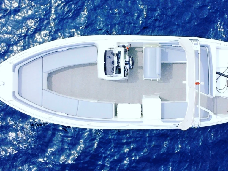 Motorboat to hire Lagonisí at the best price