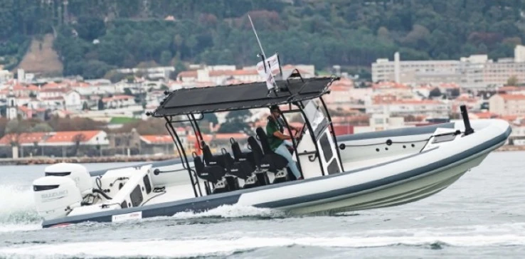 Hire a Searib's 9.60 PRO Arzon