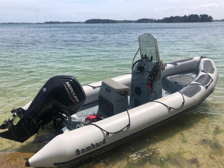 Yacht hire Larmor-Baden cheap Explorer 550