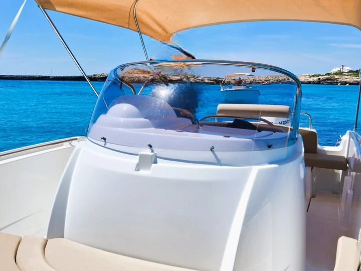 Motorboat to hire Ciutadella de Menorca at the best price