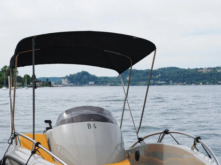 Motorboat to hire Angera at the best price