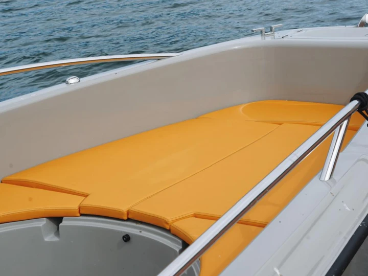 Yacht charter Angera - Clear Aries Open L on SamBoat