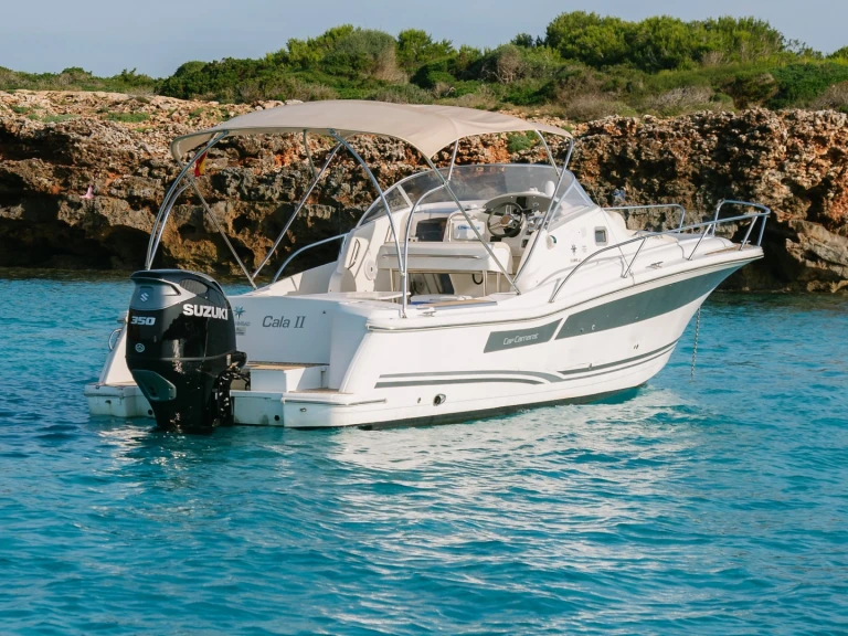 Yacht hire Cala en Bosch cheap Cap Camarat 925 WA