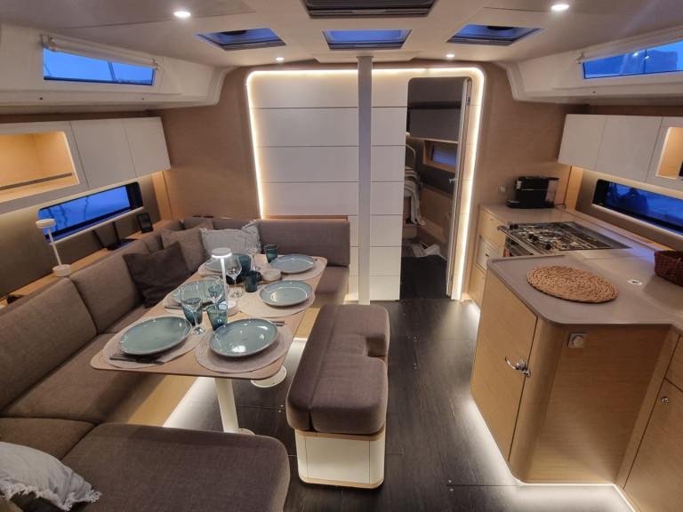 Yacht charter Palermo - Dufour Dufour 41 on SamBoat