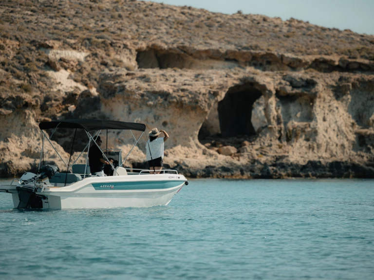 Motorboat to hire Órmos Makry-Gialoú at the best price