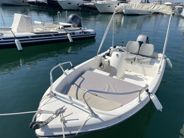 Motorboat hire in Golfe-Juan - Quicksilver Quicksilver 440 Fish