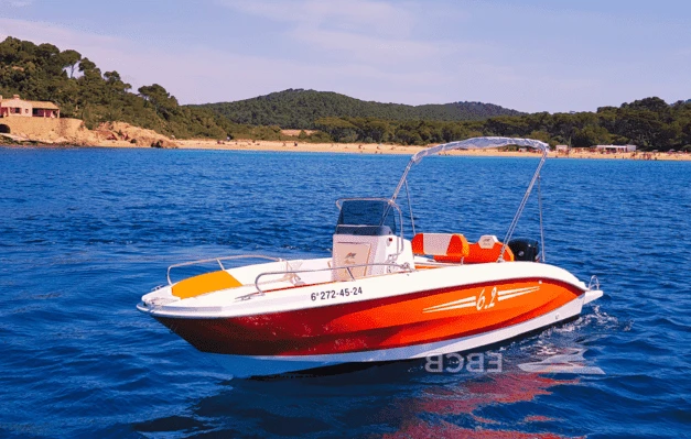 Charter a Marine 6.2 in Palamós on Samboat