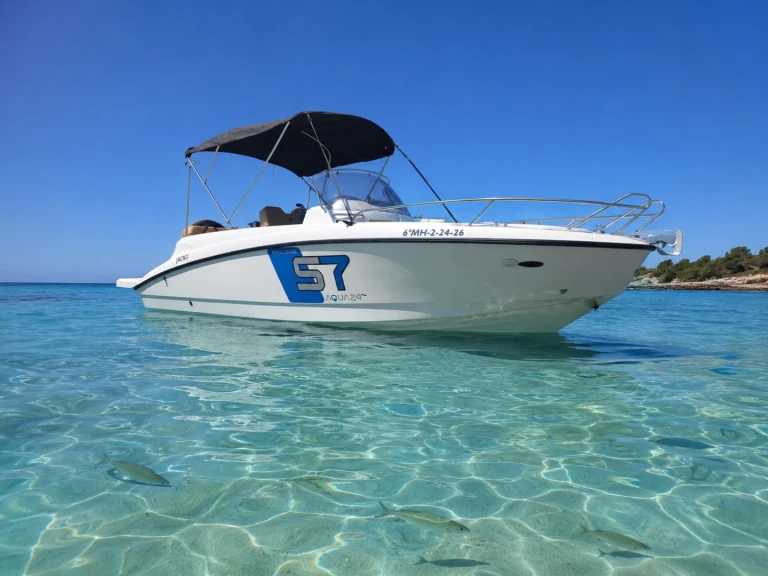 Hire a Yamaha Aqua S7 Port de Ciudadella