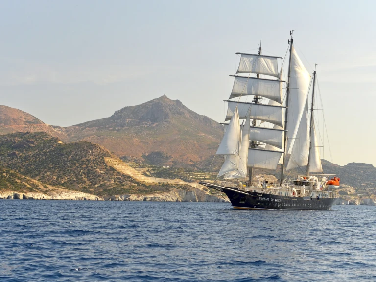 Hire Luxury Yacht with or without skipper Custom Made Piraeus Port