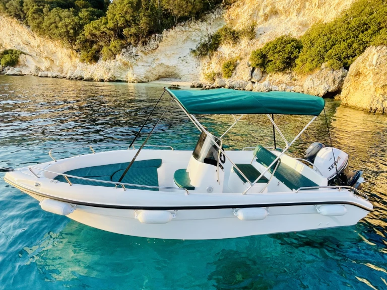 Charter a Poseidon BLU WATER 185 in Nydri on Samboat