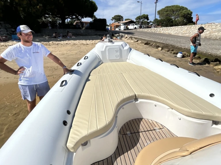 Yacht charter Grand Piquey - Nuova Jolly Prince 28 on SamBoat