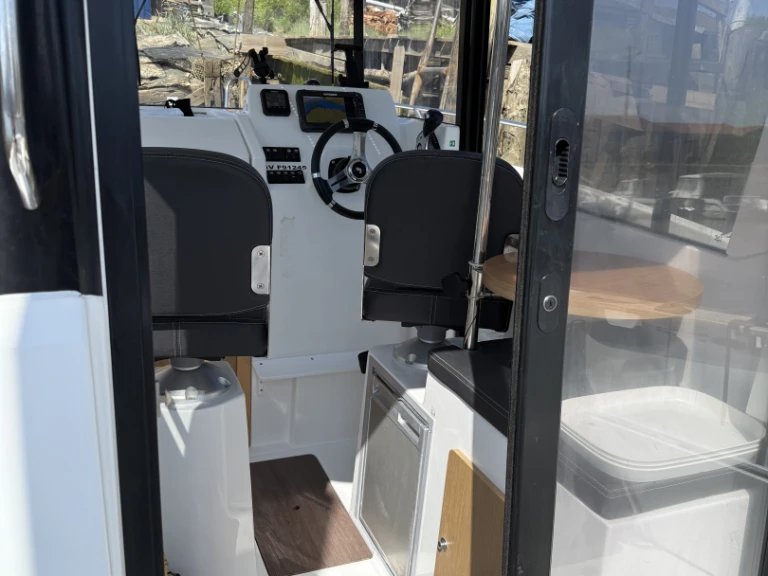 Yacht hire Arcachon cheap Pacific Craft 650 WA Diamond Head