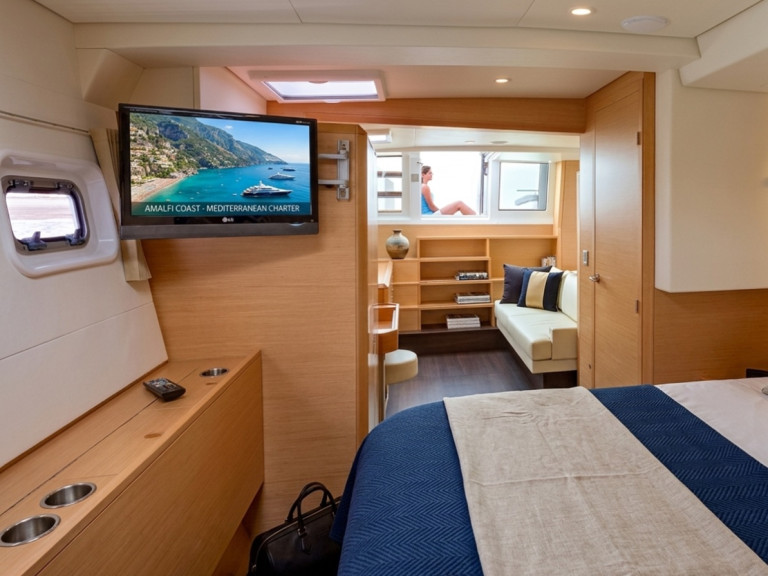Hire Catamaran with or without skipper Lagoon Capo d'Orlando
