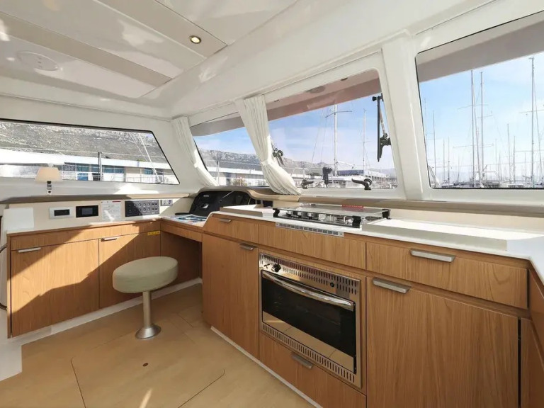 Catamaran hire in Le Marin - Bali Bali Catspace Voile