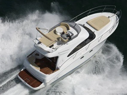 Yacht charter Punat - Bénéteau Antares 11 FLY on SamBoat