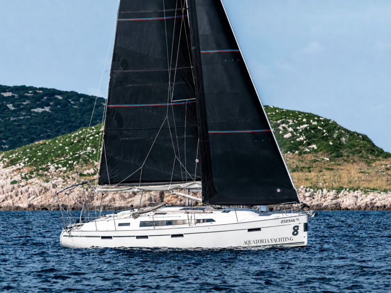 Charter a Bavaria Cruiser 41S in Pirovac on Samboat