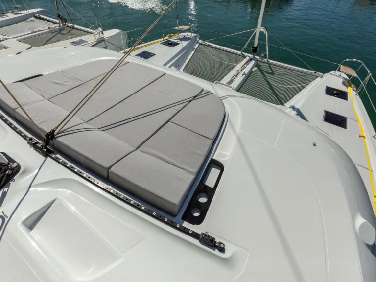 Yacht hire Palma de Mallorca cheap Lagoon 55 - 4 + 2 cab.