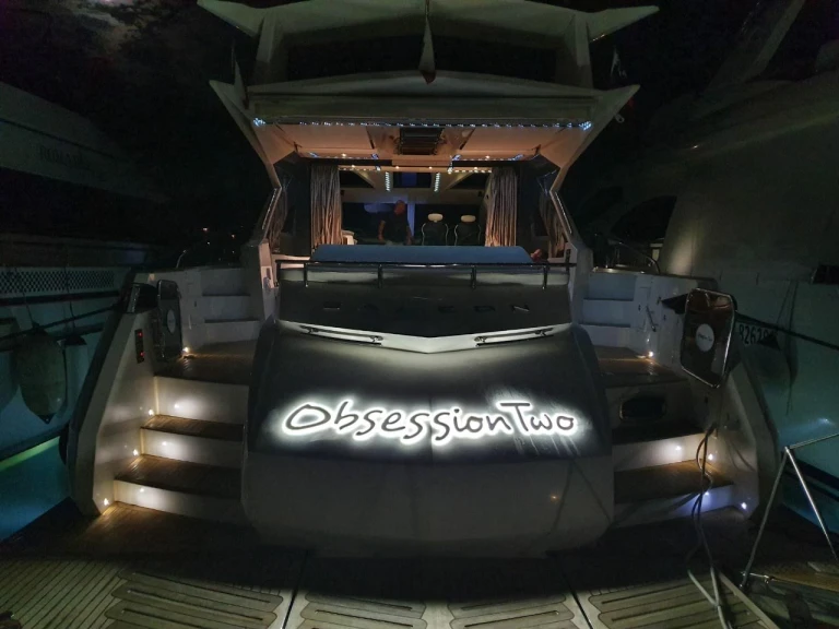 Luxury Yacht to hire Novi Vinodolski at the best price