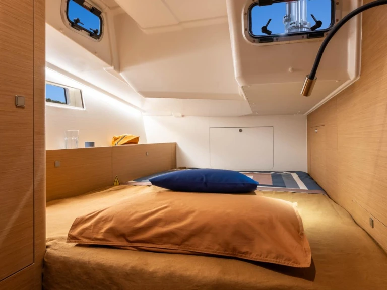 Yacht charter Parham Town - Jeanneau Sun Odyssey 455 on SamBoat