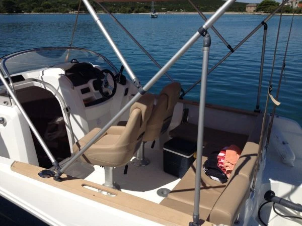 Motorboat to hire Preko at the best price