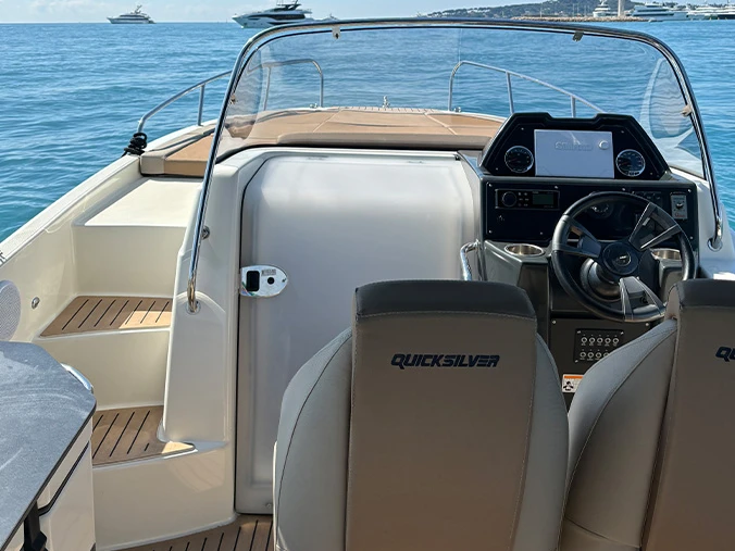 Yacht charter Antibes - Quicksilver Activ 755 Open on SamBoat