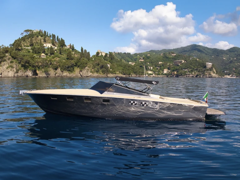 Hire Motorboat with or without skipper Magnum Saint-Tropez