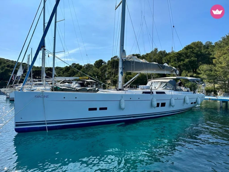 Sailboat to hire Porto-Vecchio at the best price