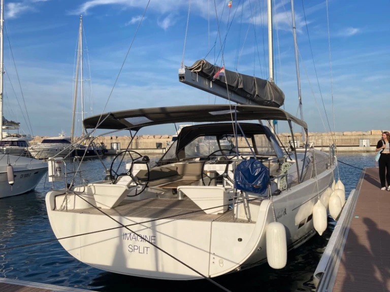 Charter a Hanse Hanse 575 in Porto-Vecchio on Samboat