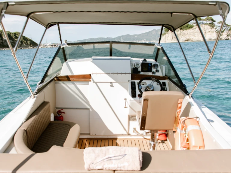 Charter a Coronet Day cruise 24 in Zakynthos on Samboat