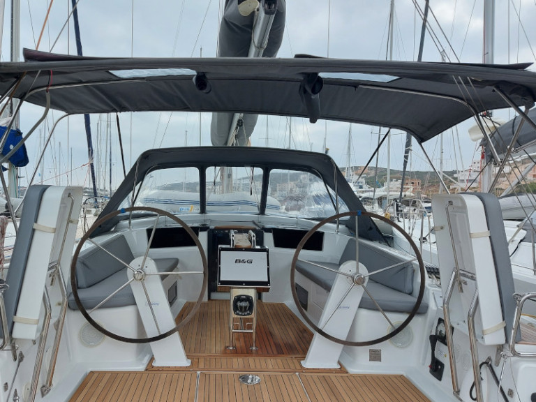 Hire Sailboat Hanse with a boat licence