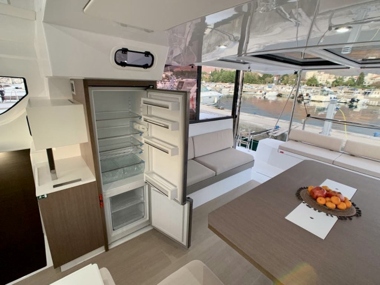 Catamaran to hire Mrčevac at the best price