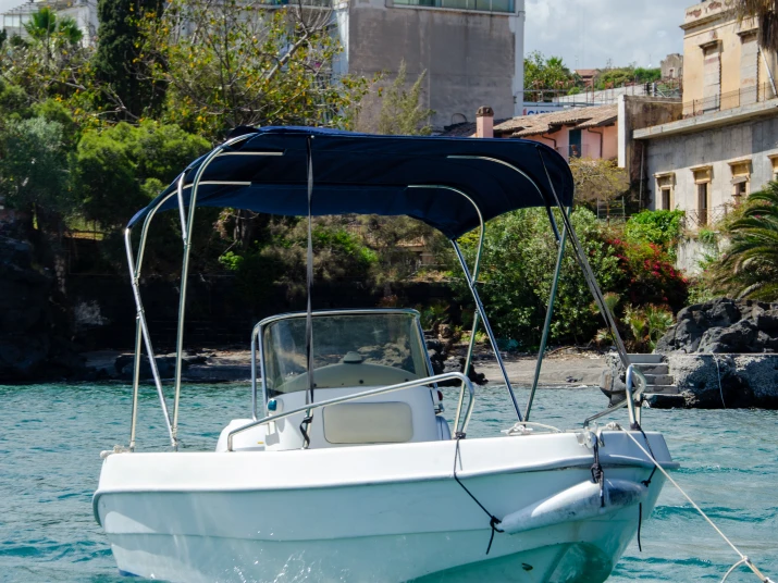 Hire Motorboat with or without skipper cosiver Catania