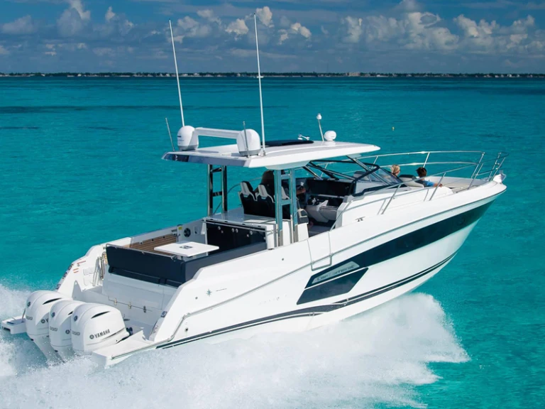Yacht charter Herceg Novi - Jeanneau Cap Camarat 12,5 WA on SamBoat