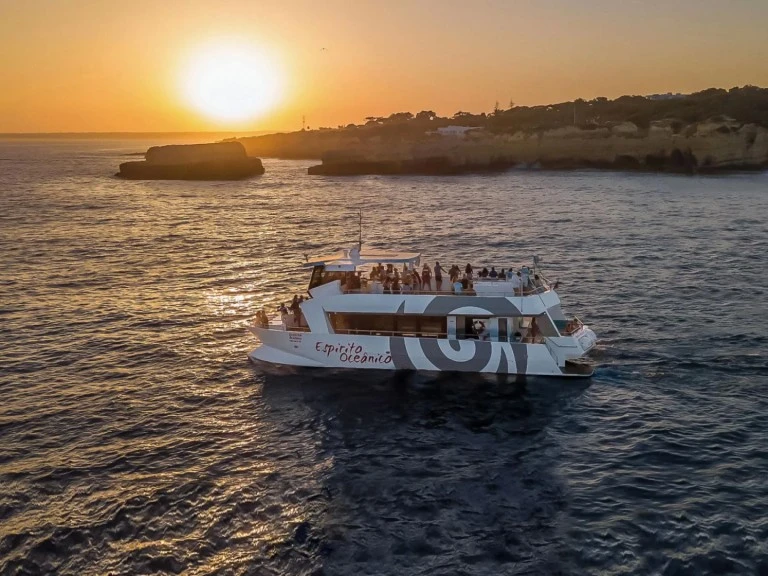 Hire a Catamaran Custom Portimão