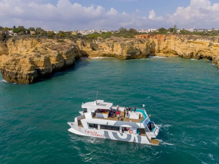 Catamaran hire in Portimão - Catamaran Custom
