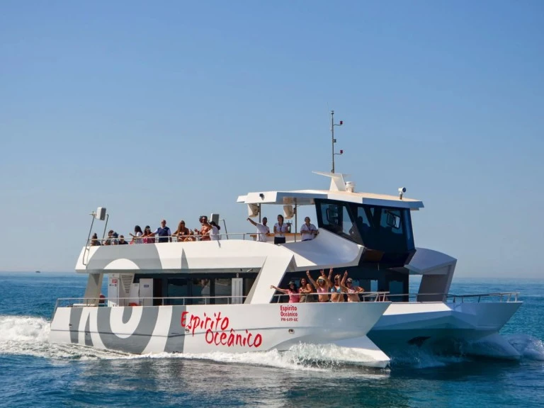 Charter a Catamaran Custom in Portimão on Samboat