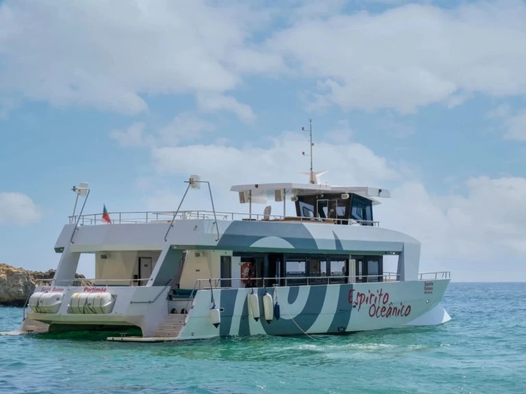 Hire Catamaran Catamaran with a boat licence