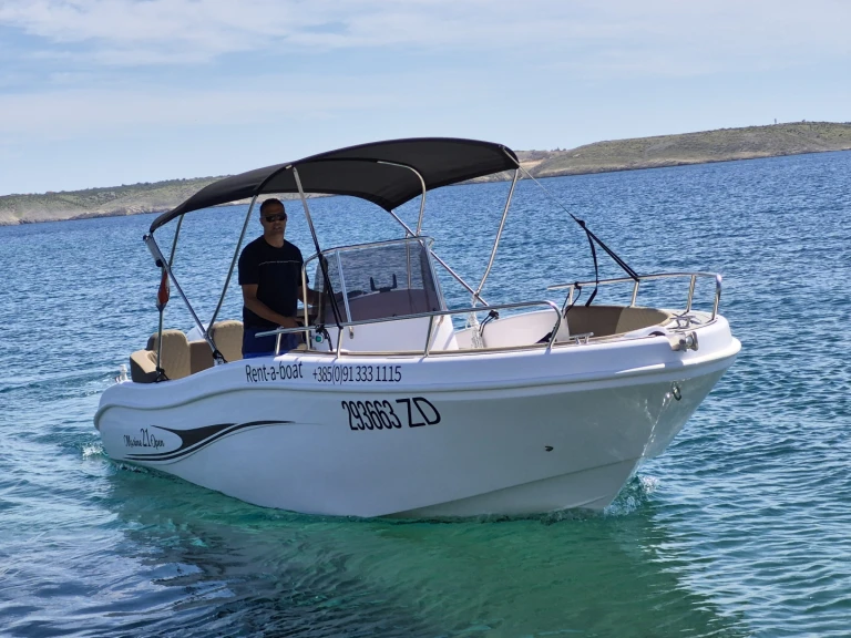 Hire Motorboat with or without skipper Insidias Marine Nin