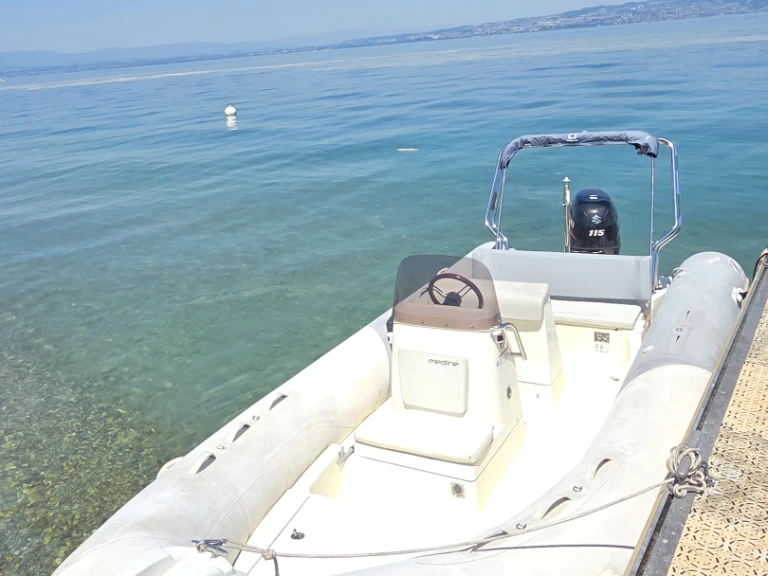 Yacht hire Évian-les-Bains cheap Medline 580