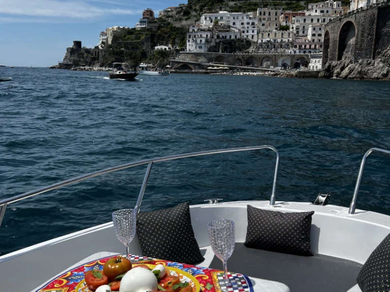 Charter a Idea Marine Idea 53 in Salerno on Samboat